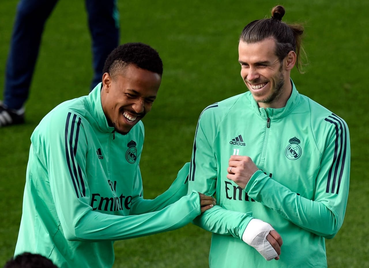 Militão e Bale em último treino do RM antes de enfrentar o Manchester City pela Champions