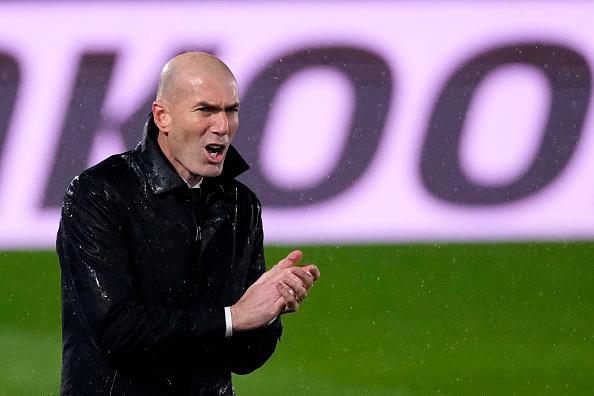 Zidane aplaude jogadores no duelo contra o Getafe