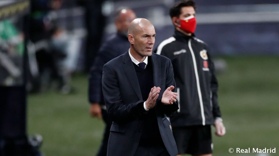 Zinedine Zidane falar em estar vivos nas duas competições em vigência