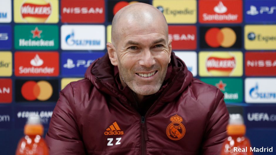 Zidane não dá pistas sobre equipe e espera Madrid tentando vencer o jogo