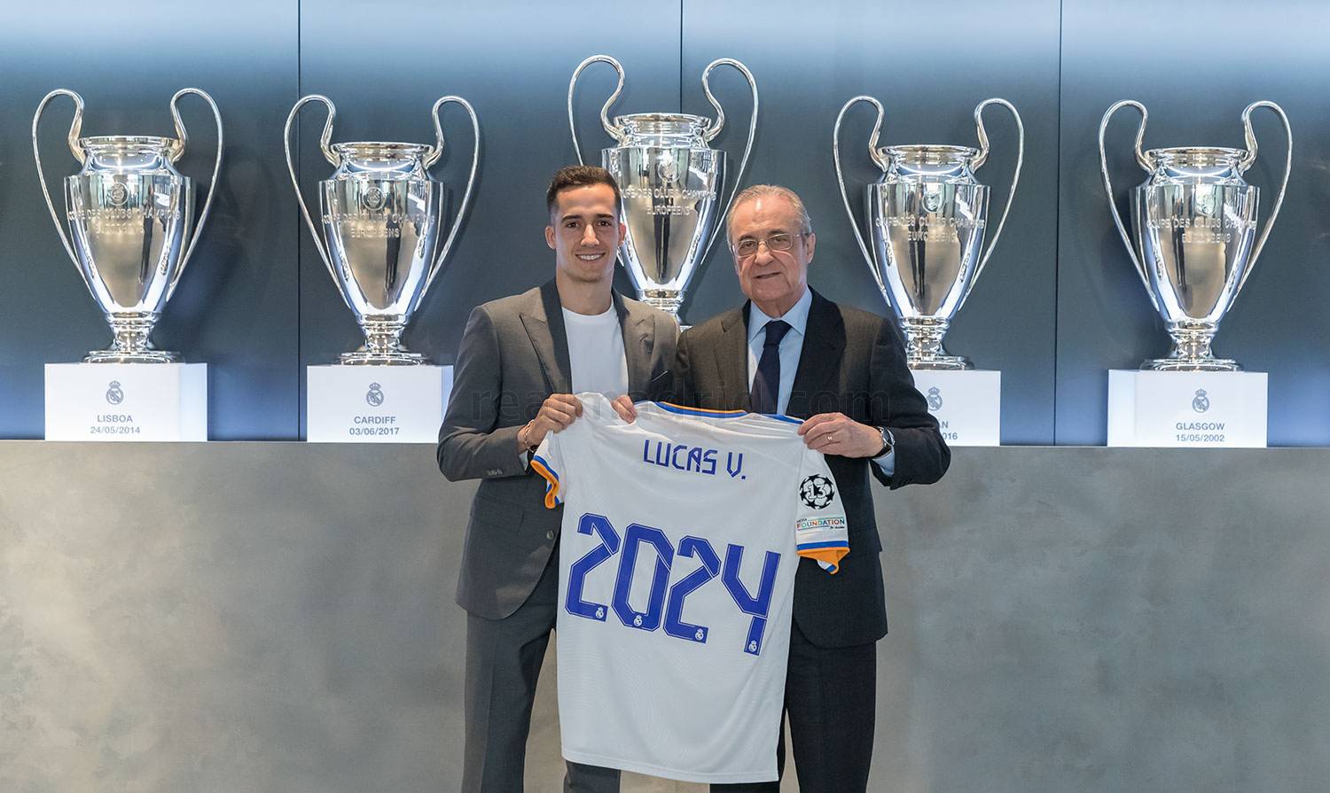 Real Madrid renova contrato de Lucas Vázquez até 2024