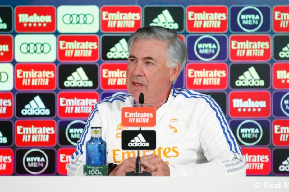 Após vaias, Ancelotti diz: "Cada partida tem sua estratégia"