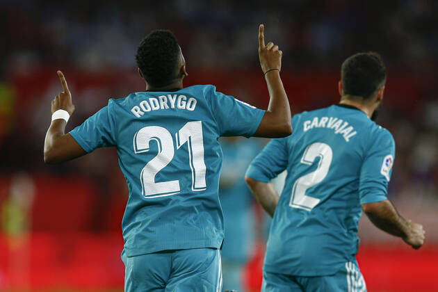 Rodrygo entra bem, Real Madrid reage na etapa final e vira contra Sevilla