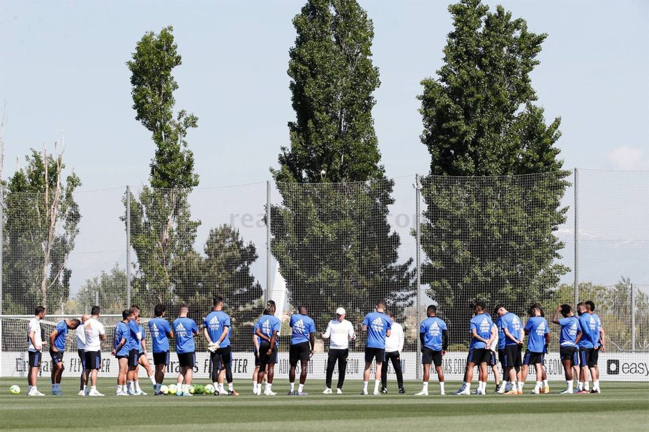 Com oito desfalques, Real Madrid relaciona 20 jogadores contra o Levante