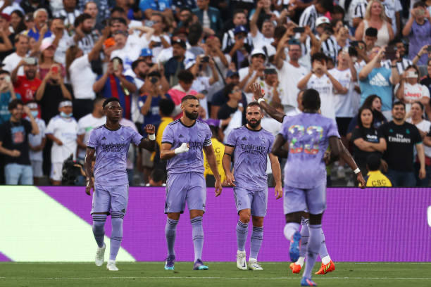 Benzema marca, Real Madrid domina e vence Juventus nos EUA