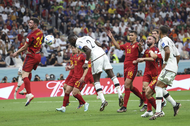 Rüdiger tem gol anulado, Espanha e Alemanha empatam e deixam drama para a rodada final