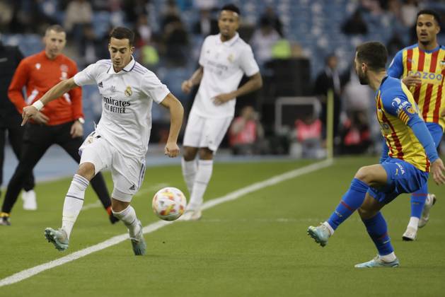 Lucas Vázquez tem lesão no tornozelo e desfalca Real Madrid