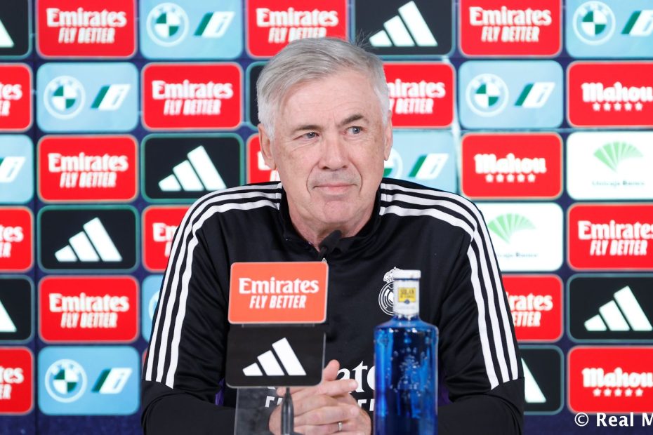 Ancelotti crava: "Para mim, Militão é o melhor zagueiro do mundo"