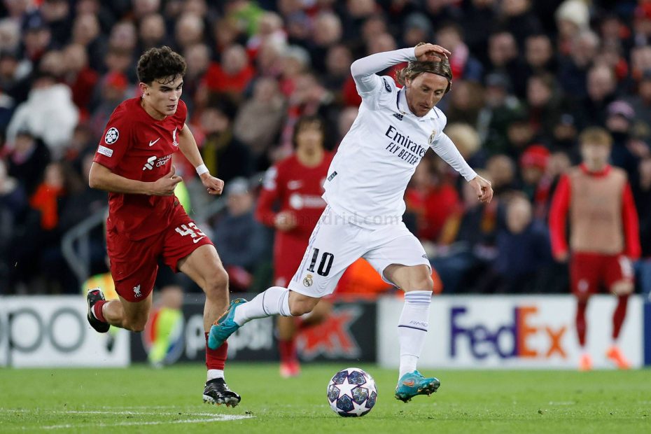 Prováveis escalações de Real Madrid e Liverpool pela Champions