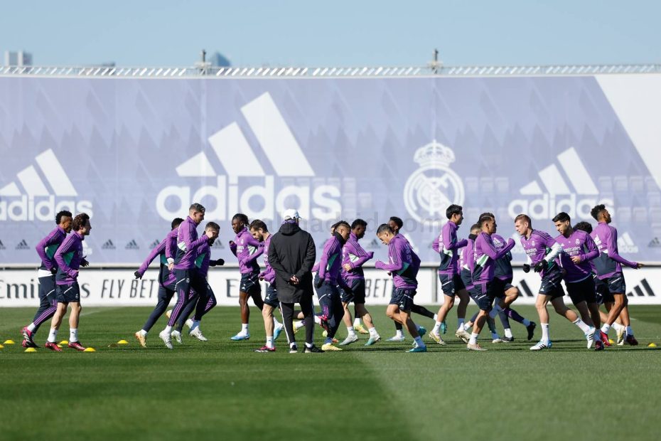 Real Madrid relaciona 24 jogadores para visitar o Betis