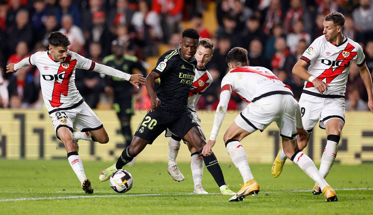 Onde assistir real madrid e rayo vallecano pela laliga