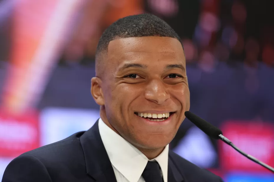 Craque do Real Madrid, Mbappé adquire clube de futebol