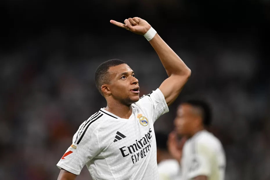 Mbappé sobre primeiro doblete pelo Real: "Um sonho estar aqui"