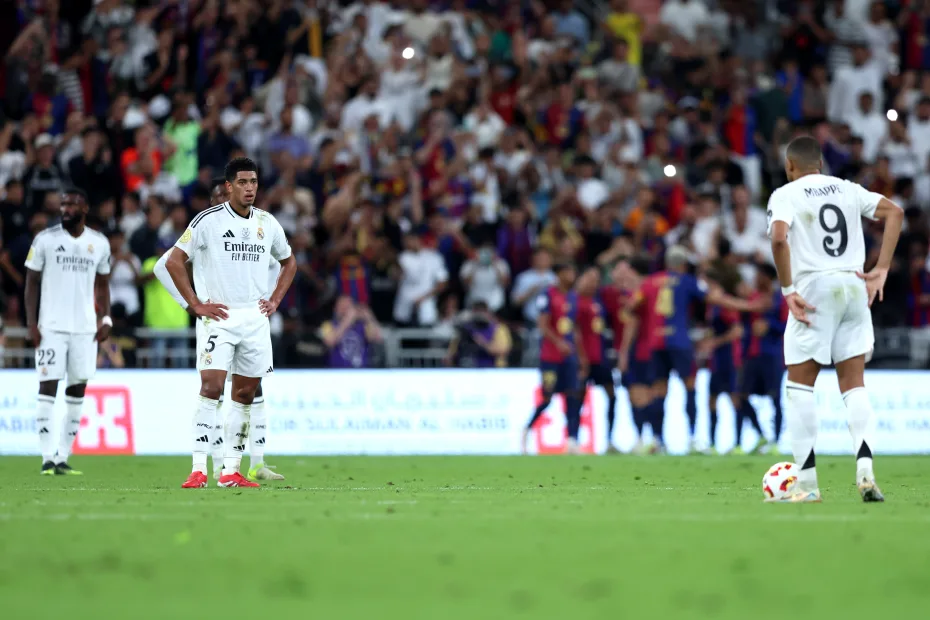 Real Madrid volta a ser goleado pelo Barcelona e perde Supercopa