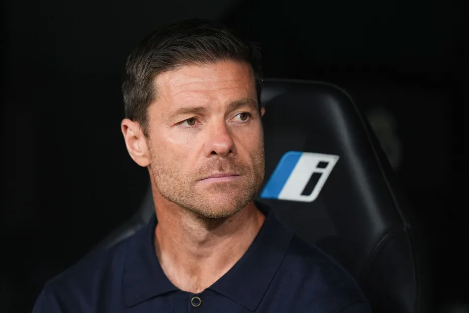 Xabi Alonso fala sobre Rodrygo e ameniza: "Conto com ele"