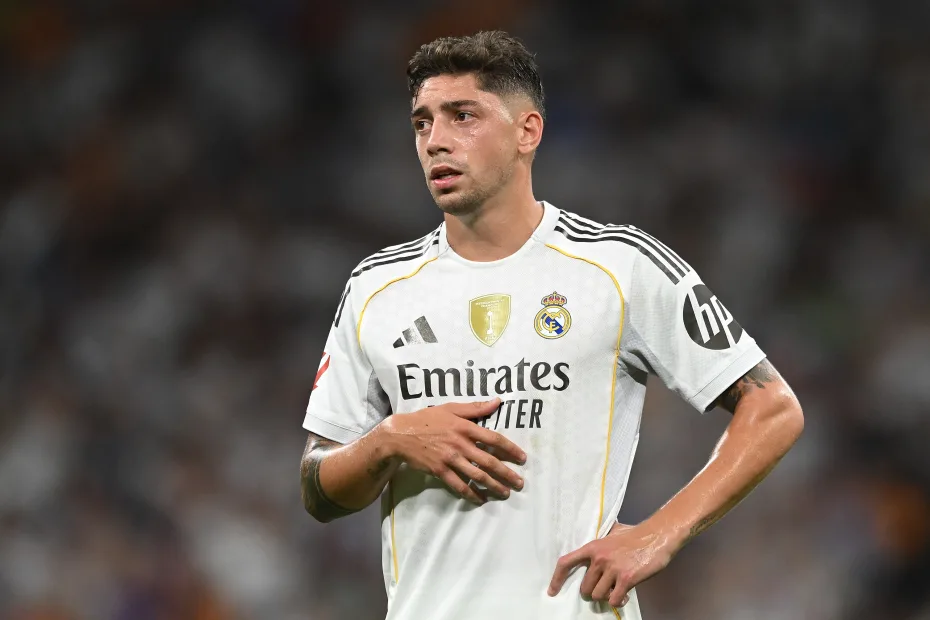 Fede Valverde falou sobre jogar de lateral no lugar de Carvajal e Trent