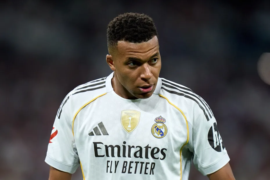 Mbappé desmente rumor sobre Data FIFA: "Quero jogar"