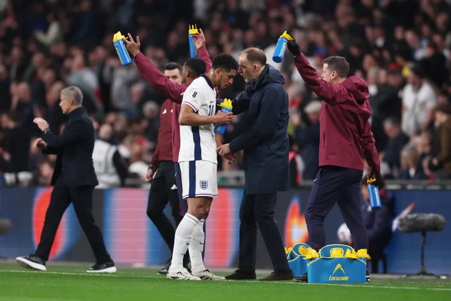 Titular do Real Madrid deve voltar à seleção inglesa após cinco meses