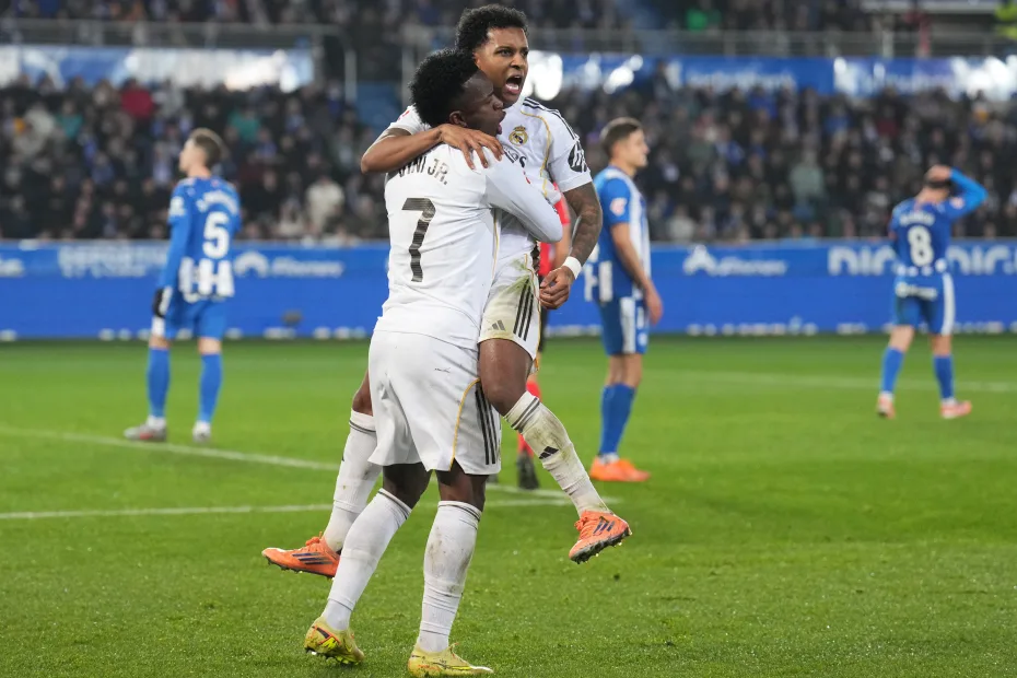 Desfalcado, Real Madrid vence Alavés com gol de Rodrygo