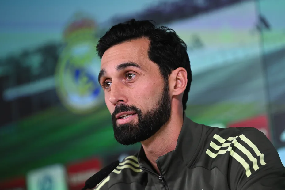 Arbeloa pede para torcida do Real não vaiar o time no Bernabéu