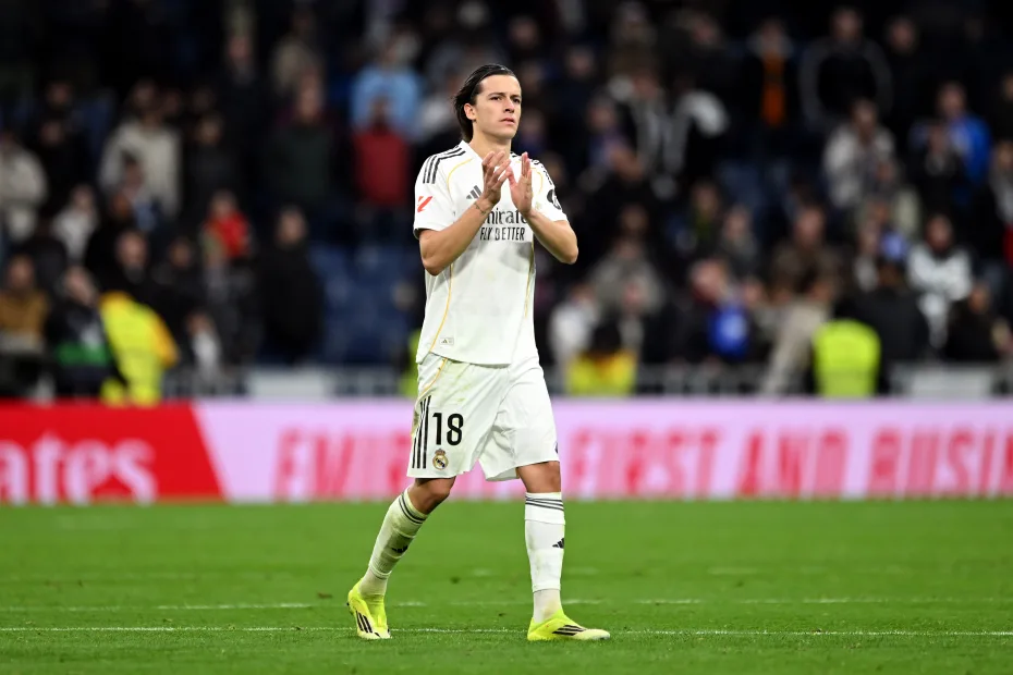 Carreras revela que um dia gostaria de ser treinado por Mourinho