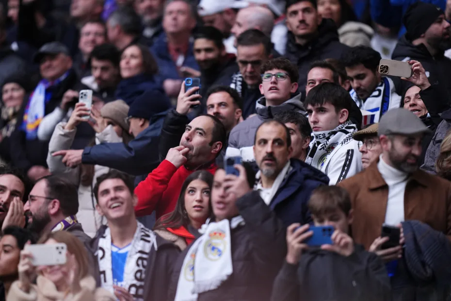 Torcida do Real Madrid vaia time em duelo contra o Levante