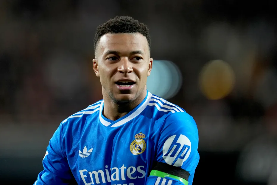 Mbappé desfalca Real Madrid em treino para LaLiga