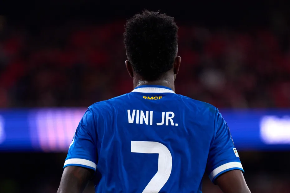 Vini Jr entra para seleto grupo de jogadores na Champions